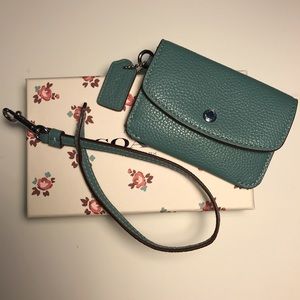 NWOT Coach Teal Leather Card Pouch